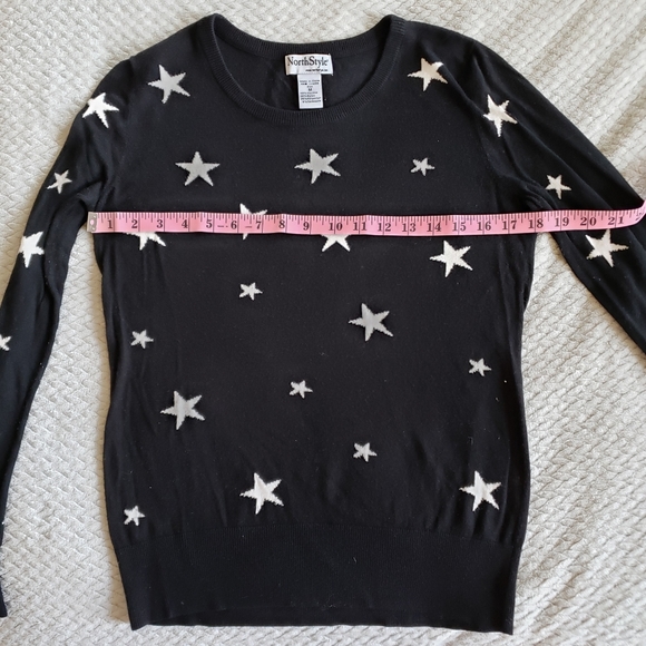 Cashmere Blend Fitted Black Star Sweater - Picture 8 of 11